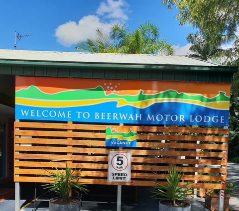 Beerwah Motor Lodge - Hotel WA 0
