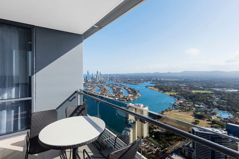 Meriton Suites Southport - Hotel WA 5