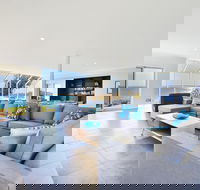 Neptune  Absolute Beachfront - Hotel WA