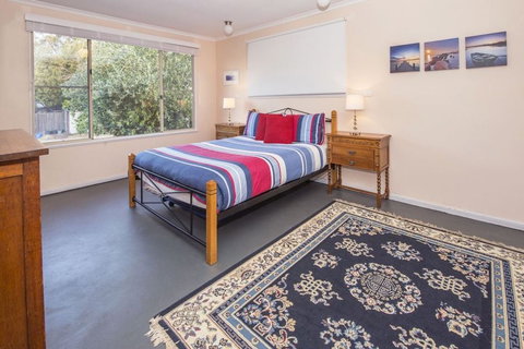 Swell Shack - Hotel WA 2