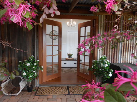 Milton Country Retreat: The Chocolate Cottages - Hotel WA 0