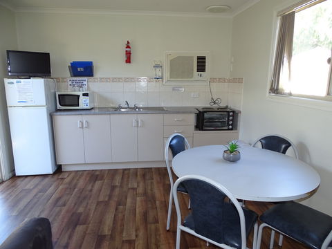 Moonta Bay Cabins - Cabin 2 - Hotel WA 1