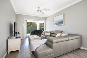 Book Marks Point Accommodation Vacations Hotel WA Hotel WA