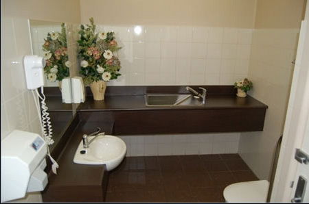 Apollo Gardens Caravan Park - Hotel WA 4