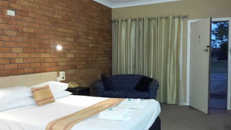 Book South Grafton Accommodation Vacations Hotel WA Hotel WA