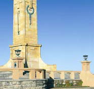 Fremantle War Memorial - Hotel WA