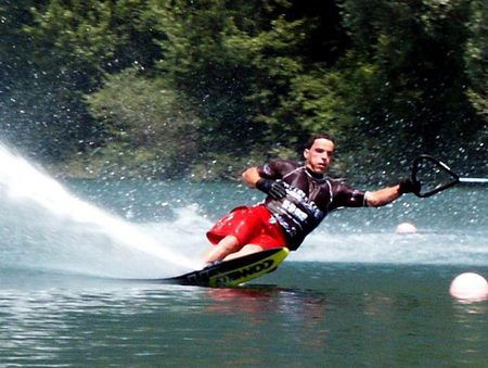 Bonney's WA Water Ski Park - Hotel WA 2