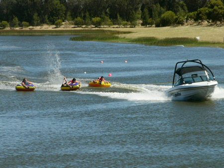 Bonney's WA Water Ski Park - Hotel WA 3
