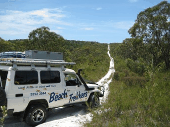 Beach trekkers North Stradbroke Island - Hotel WA