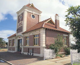 Merredin Town Hall - Hotel WA 0