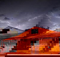 Red Dirt Photographic Gallery - Hotel WA