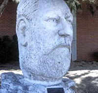 Sir John Forrest Monument - Hotel WA