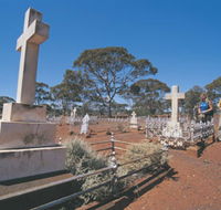 Old Pioneer Cemetery Coolgardie - Hotel WA