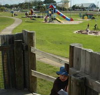 Yoganup Playground - Hotel WA