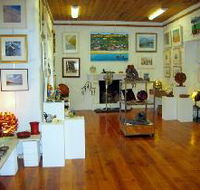 Off the Slate Gallery - Hotel WA