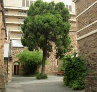 Flinders Street Baptist Church - Hotel WA