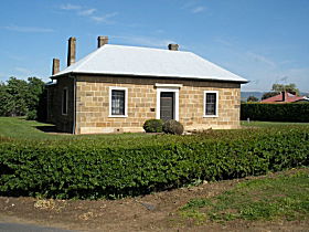 Oatlands Court House - Hotel WA 0