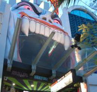 Draculas Haunted House - Hotel WA