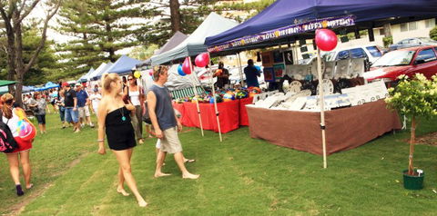 Broadbeach Beachfront Markets - Hotel WA 6