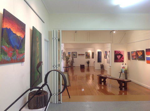 Wondai Regional Art Gallery - Hotel WA 4