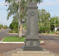 Winton War Memorial - Hotel WA