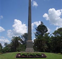 Rockhampton War Memorial - Hotel WA