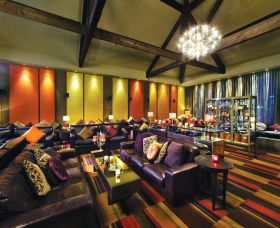 Establishment Bar - Hotel WA 0