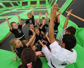 Flip Out Trampoline Arena - Hotel WA 0