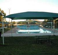 Binalong Memorial Swimming Pool - Hotel WA