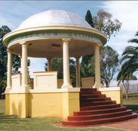Kingaroy Soldiers Memorial Rotunda - Hotel WA