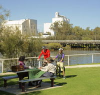 Avon River - Hotel WA