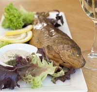 Arc-en-Ciel Trout Farm - Hotel WA