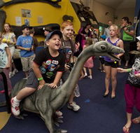 National Dinosaur Museum - Hotel WA