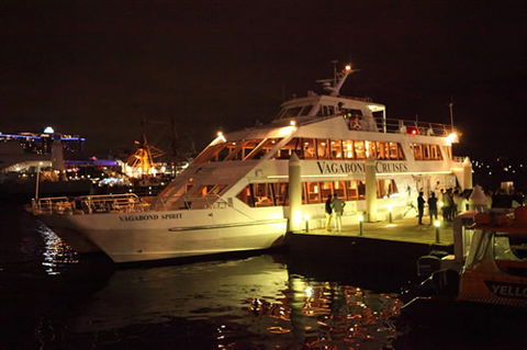 Vagabond Cruises - Hotel WA 8