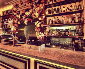 Crane Bar - Hotel WA 2