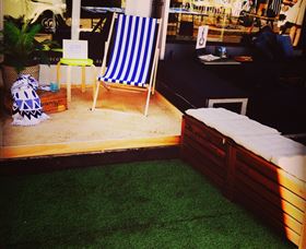 IV COLLECTIVE - Hotel WA 5