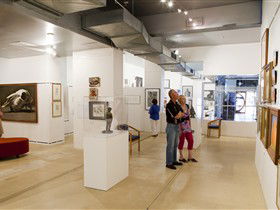 Bay Discovery Centre Museum - Hotel WA 2