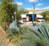 Mount Surprise Gems - Hotel WA