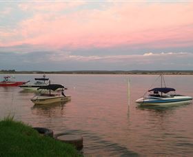 Griffith Boat Club - Hotel WA 0