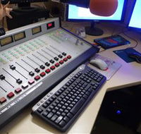 Peak Hill FM Community Radio Station - Hotel WA