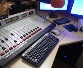 Peak Hill FM Community Radio Station - Hotel WA 0