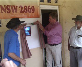 Peak Hill FM Community Radio Station - Hotel WA 1