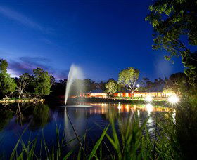 Savannah Visitor Plaza, Taronga Western Plains Zoo Dubbo - Hotel WA 3