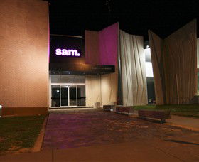 Shepparton Art Museum (SAM) - Hotel WA 1