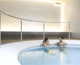 Hepburn Bathhouse & Spa - Hotel WA 5