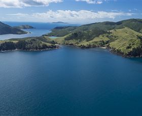 Fishing On Keswick Island - Hotel WA 1