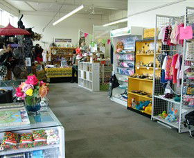 Warrnambool Independent Traders Market - Hotel WA 0