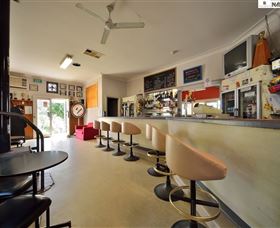 The Farmers Inn At Burrumbuttock - Hotel WA 2