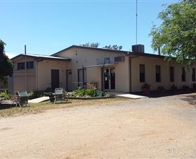 The Farmers Inn At Burrumbuttock - Hotel WA 1