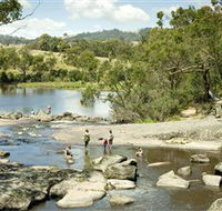 Polly McQuinns - Hotel WA